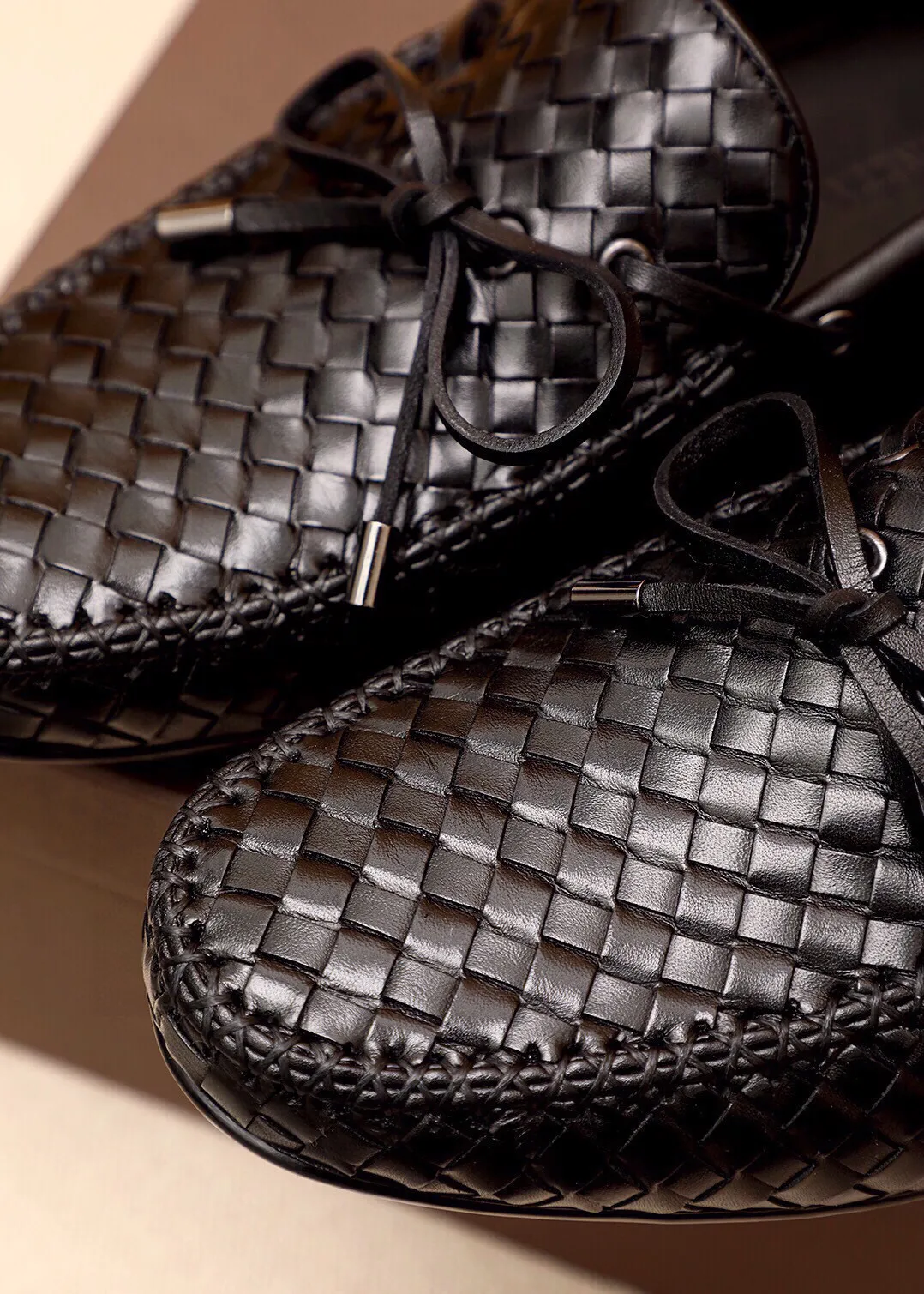 Men's shoes 💰: 500 💐BV men's slip-on shoes® [BOTTEGA VENETA] official website counter new model, one-to-one mold opening ⚠Italian calfskin ➕Hand-woven ➕Cow leather lining. Driving slip-ons, available at counters, sizes 38～44 (45🉑️customized)